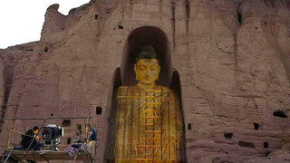 Las estatuas destruidas por los talibanes vuelven como figuras de luz